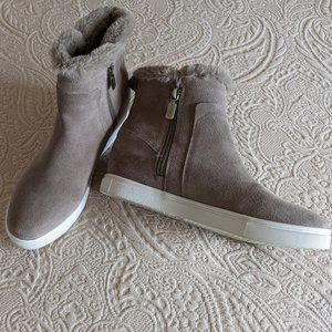 Blondo Glade Waterproof Boots in Mushroom Suede Style B3453 MSH Size 8